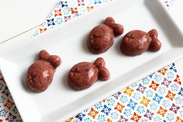 Sommerliche Snacks und Leckerlis für Katzen