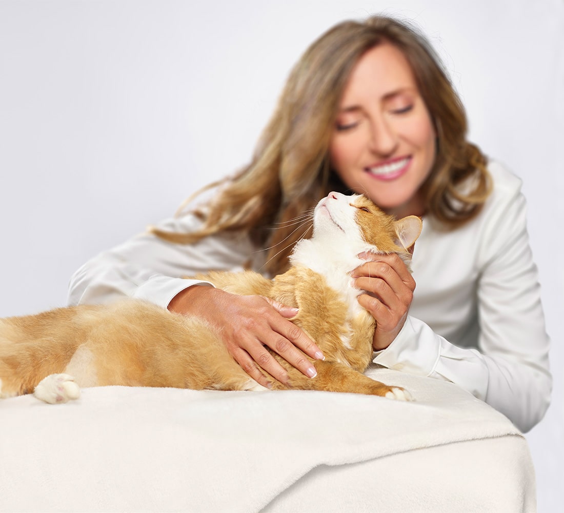 Feliway Classic Katze mit Frau